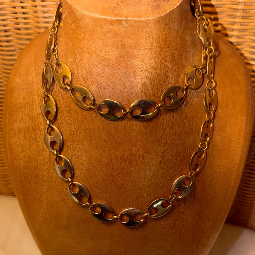 Elegant Gold Chain Necklace